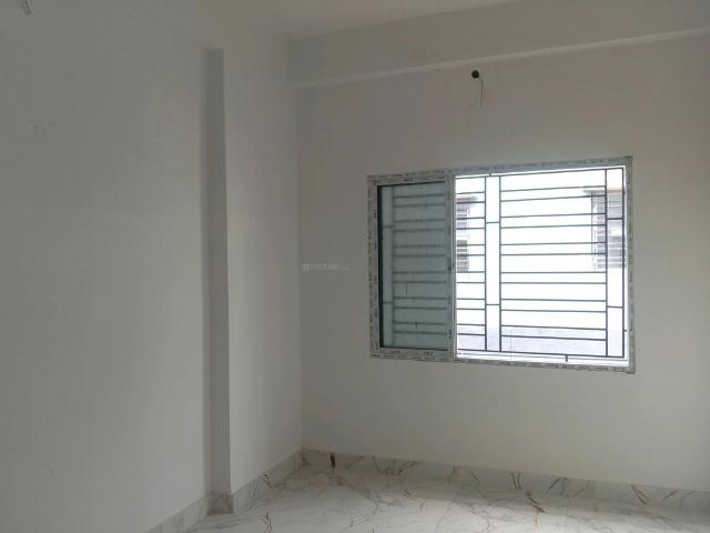 2 BHK Apartment in Keshtopur for resale Kolkata. The reference number is 20337595