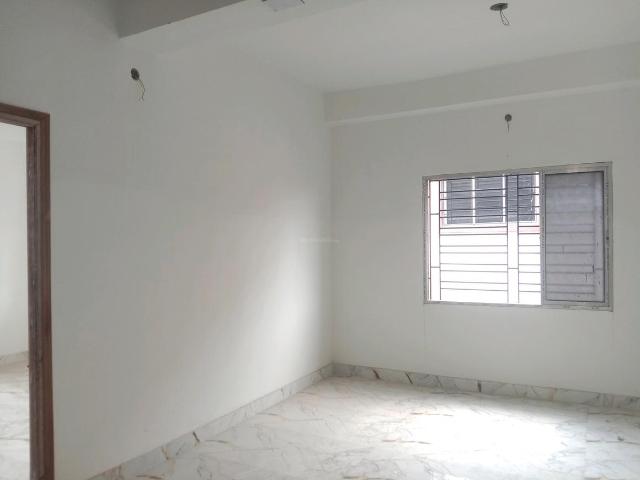 2 BHK Apartment in Keshtopur for resale Kolkata. The reference number is 20337749