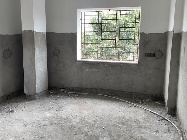 2 BHK Apartment in Keshtopur for resale Kolkata. The reference number is 20473391