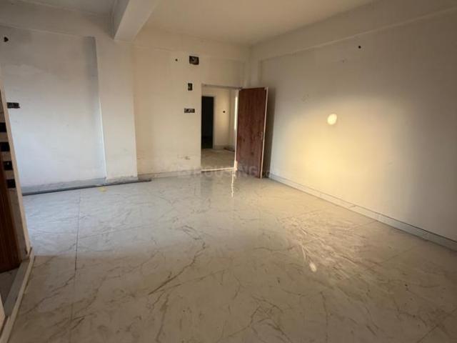 2 BHK Apartment in Keshtopur for resale Kolkata. The reference number is 20571321