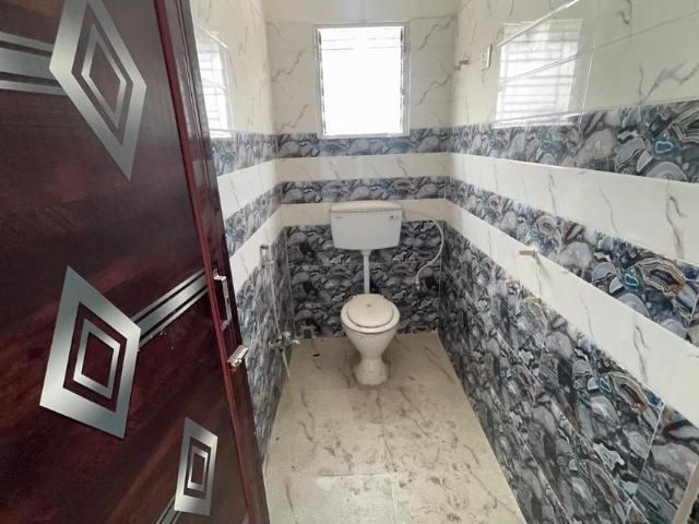 2 BHK Apartment in Keshtopur for resale Kolkata. The reference number is 20894719