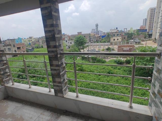 2 BHK Apartment in Keshtopur for resale Kolkata. The reference number is 20953983