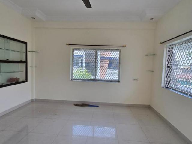 2 BHK Apartment in Khamla for rent Nagpur. The reference number is 20022364