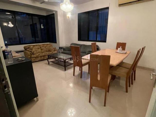 2 BHK Apartment in Khar West for rent Mumbai. The reference number is 19014736