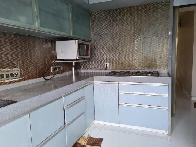 2 BHK Apartment in Khar West for rent Mumbai. The reference number is 19695972