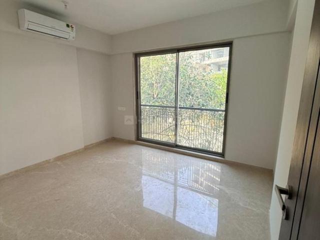 2 BHK Apartment in Khar West for rent Mumbai. The reference number is 19852798