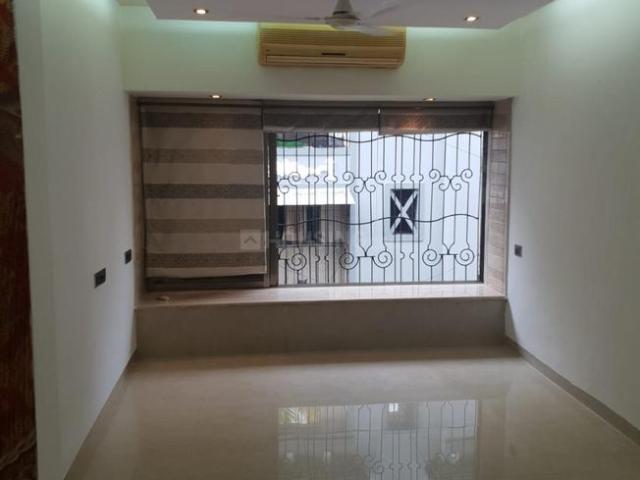 2 BHK Apartment in Khar West for rent Mumbai. The reference number is 19952526