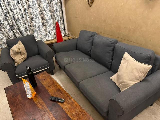 2 BHK Apartment in Khar West for rent Mumbai. The reference number is 20359192