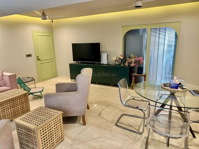 2 BHK Apartment in Khar West for rent Mumbai. The reference number is 20375639