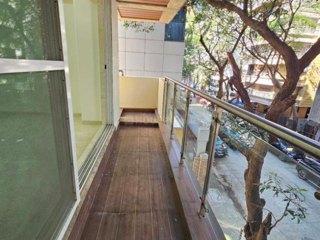 2 BHK Apartment in Khar West for rent Mumbai. The reference number is 20375944