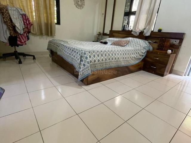 2 BHK Apartment in Khar West for rent Mumbai. The reference number is 20314244
