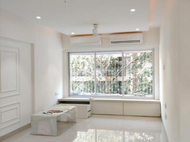 2 BHK Apartment in Khar West for rent Mumbai. The reference number is 20437503