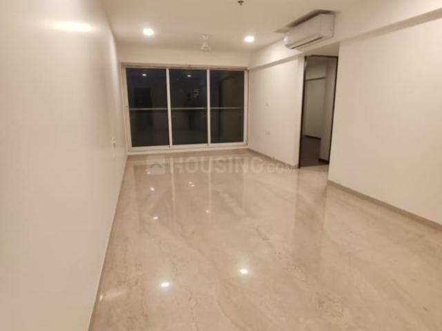 2 BHK Apartment in Khar West for resale Linking Road Khar West. The reference number is 17485485