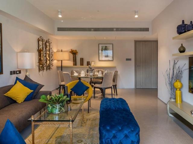 2 BHK Apartment in Khar West for resale Western Suburbs. The reference number is 17594208