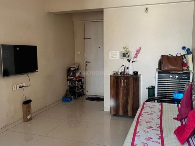 2 BHK Apartment in Kharadi for rent Pune. The reference number is 19593303
