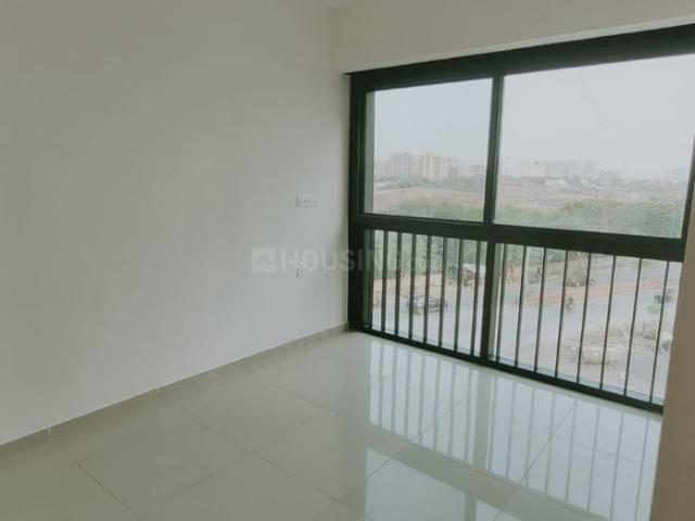 2 BHK Apartment in Kharadi for rent Pune. The reference number is 20588458