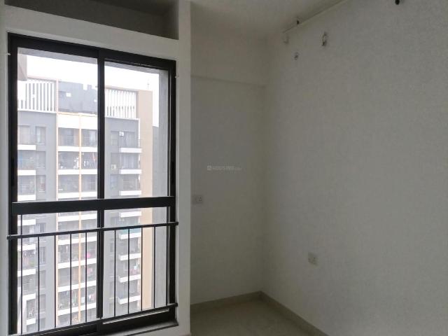2 BHK Apartment in Kharadi for rent Pune. The reference number is 20736325