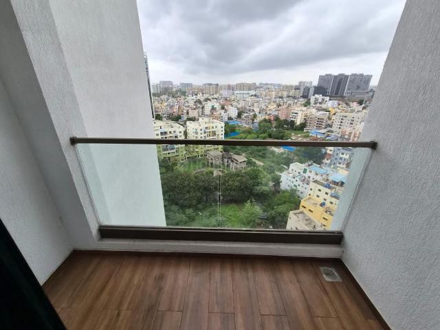 2 BHK Apartment in Kharadi for rent Pune. The reference number is 20816897