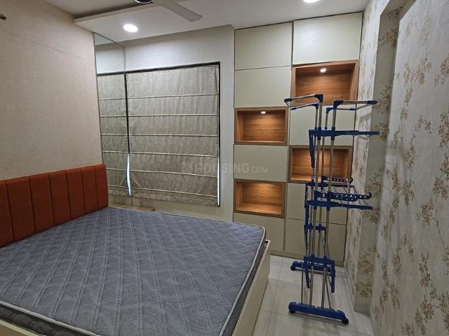 2 BHK Apartment in Kharadi for rent Pune. The reference number is 20862405