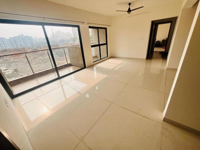 2 BHK Apartment in Kharadi for rent Pune. The reference number is 20915659