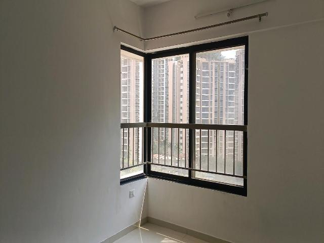 2 BHK Apartment in Kharadi for resale Pune. The reference number is 15480363