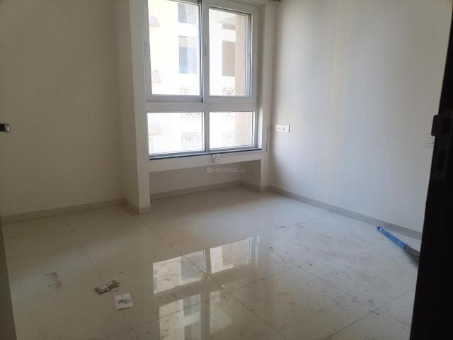 2 BHK Apartment in Kharadi for resale Pune. The reference number is 19560068