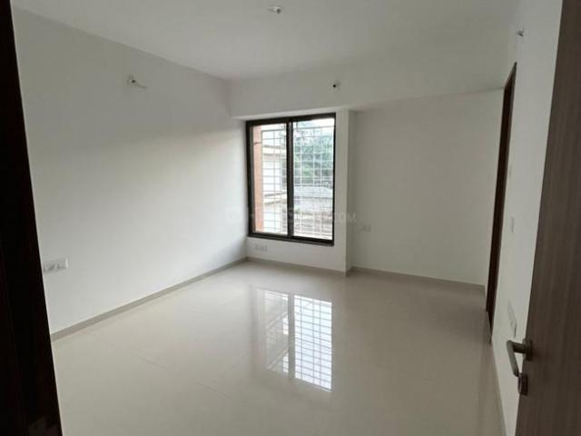 2 BHK Apartment in Kharadi for resale Pune. The reference number is 19690795
