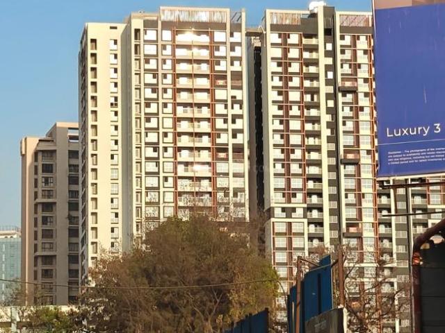 2 BHK Apartment in Kharadi for resale Pune. The reference number is 19752866