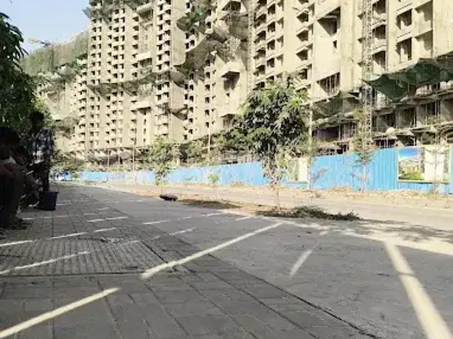 2 BHK Apartment in Kharadi for resale Pune. The reference number is 19802648