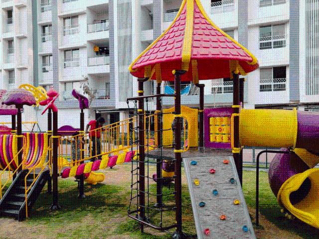 2 BHK Apartment in Kharadi for resale Pune. The reference number is 19943165