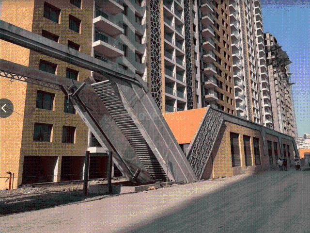 2 BHK Apartment in Kharadi for resale Pune. The reference number is 19977442