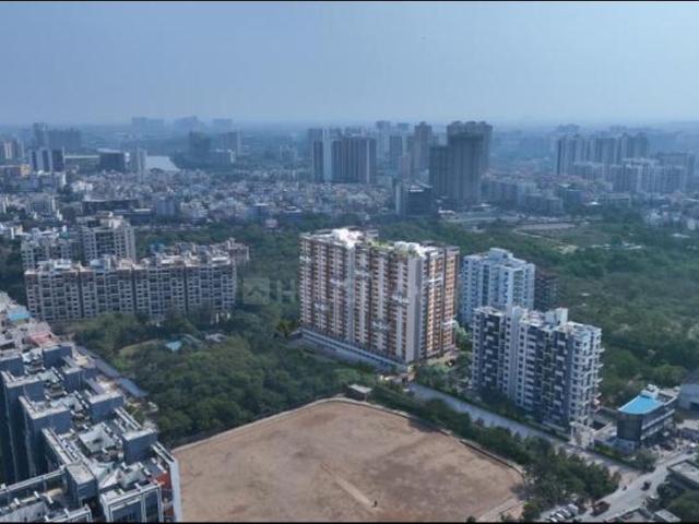 2 BHK Apartment in Kharadi for resale Pune. The reference number is 20400835