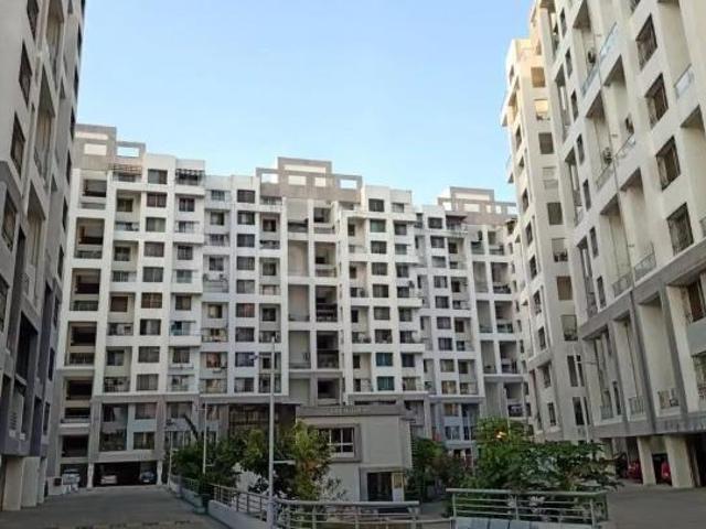 2 BHK Apartment in Kharadi for resale Pune. The reference number is 20537643