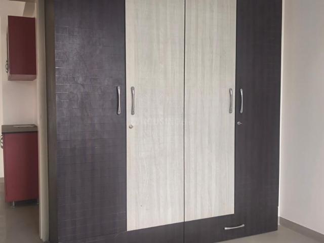 2 BHK Apartment in Kharadi for resale Pune. The reference number is 20573240