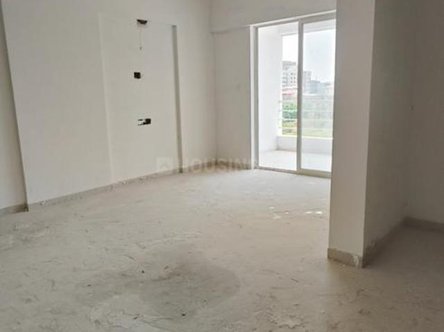 2 BHK Apartment in Kharadi for resale Pune. The reference number is 20218607