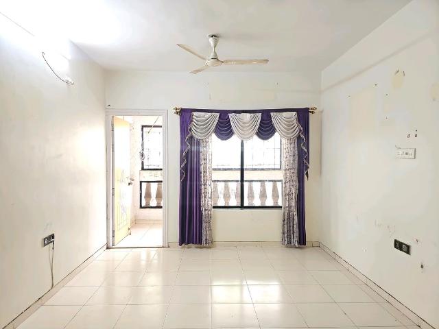 2 BHK Apartment in Kharadi for resale Pune. The reference number is 20266993