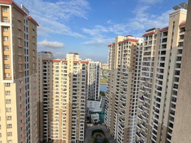 2 BHK Apartment in Kharadi for resale Pune. The reference number is 20320485