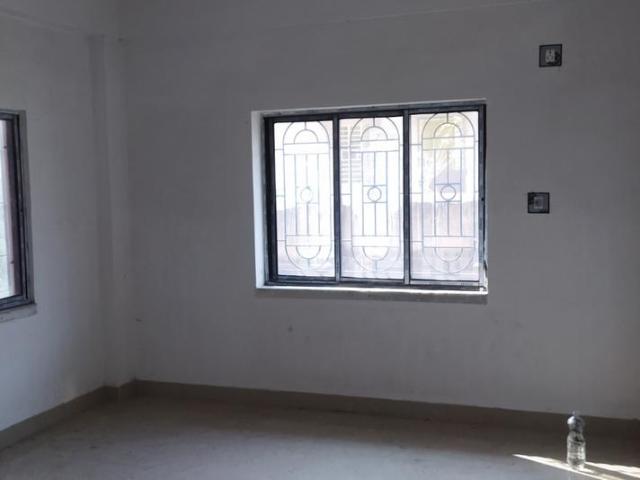 2 BHK Apartment in Khardaha for rent Kolkata. The reference number is 11083262