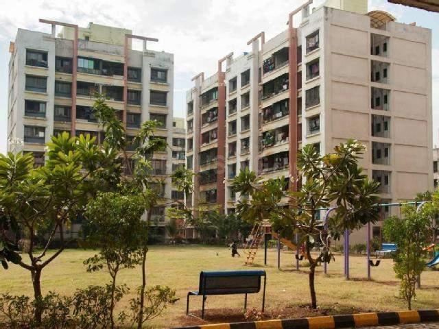 2 BHK Apartment in Kharghar for resale Navi Mumbai. The reference number is 14902167