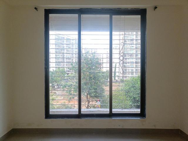 2 BHK Apartment in Kharghar for resale Navi Mumbai. The reference number is 20304395