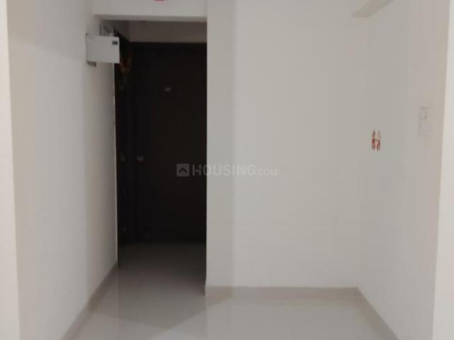2 BHK Apartment in Kiwale for rent Pune. The reference number is 20386118