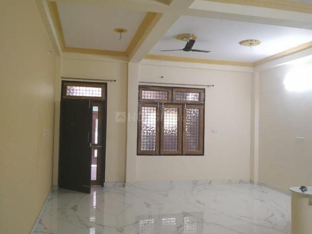 2 BHK Apartment in Krishna Nagar for rent Kanpur. The reference number is 20690790