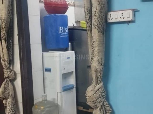 2 BHK Apartment in Krishna Nagar for resale New Delhi. The reference number is 20582149