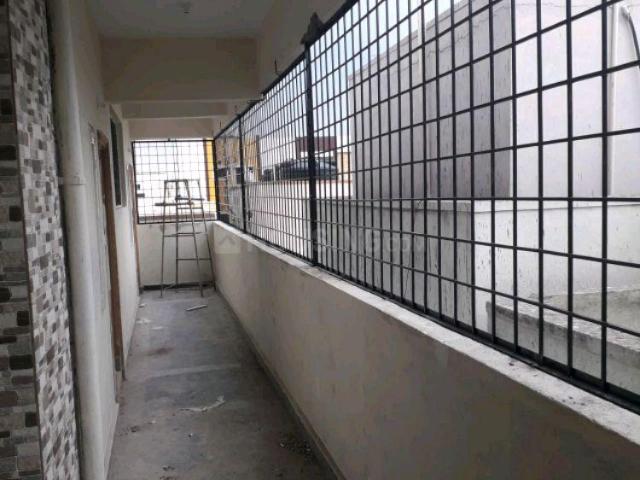 2 BHK Apartment in Kukatpally for rent Hyderabad. The reference number is 17993191