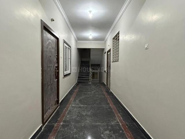 2 BHK Apartment in Kukatpally for rent Hyderabad. The reference number is 18722012