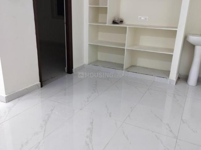 2 BHK Apartment in Kukatpally for rent Hyderabad. The reference number is 20370995