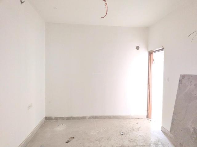 2 BHK Apartment in Kukatpally for resale Hyderabad. The reference number is 20576597