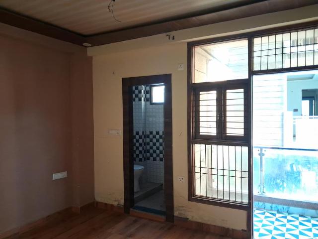 2 BHK Apartment in Kulesara for resale Greater Noida. The reference number is 20383096