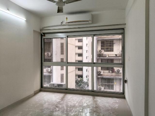 2 BHK Apartment in Kurla East for rent Mumbai. The reference number is 18537263