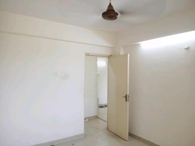 2 BHK Apartment in Kurla East for rent Mumbai. The reference number is 19763387